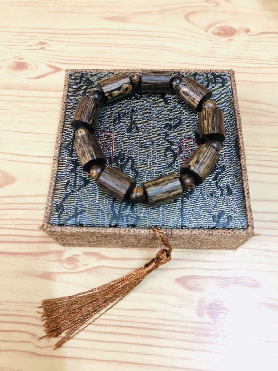 Vòng Tay Trầm Đốt Trúc Sánh Chìm