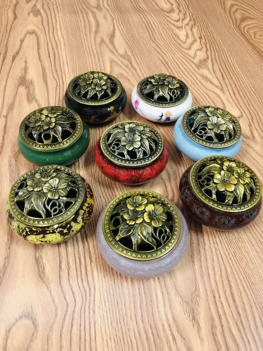 Lưu Sứ Xông Trầm